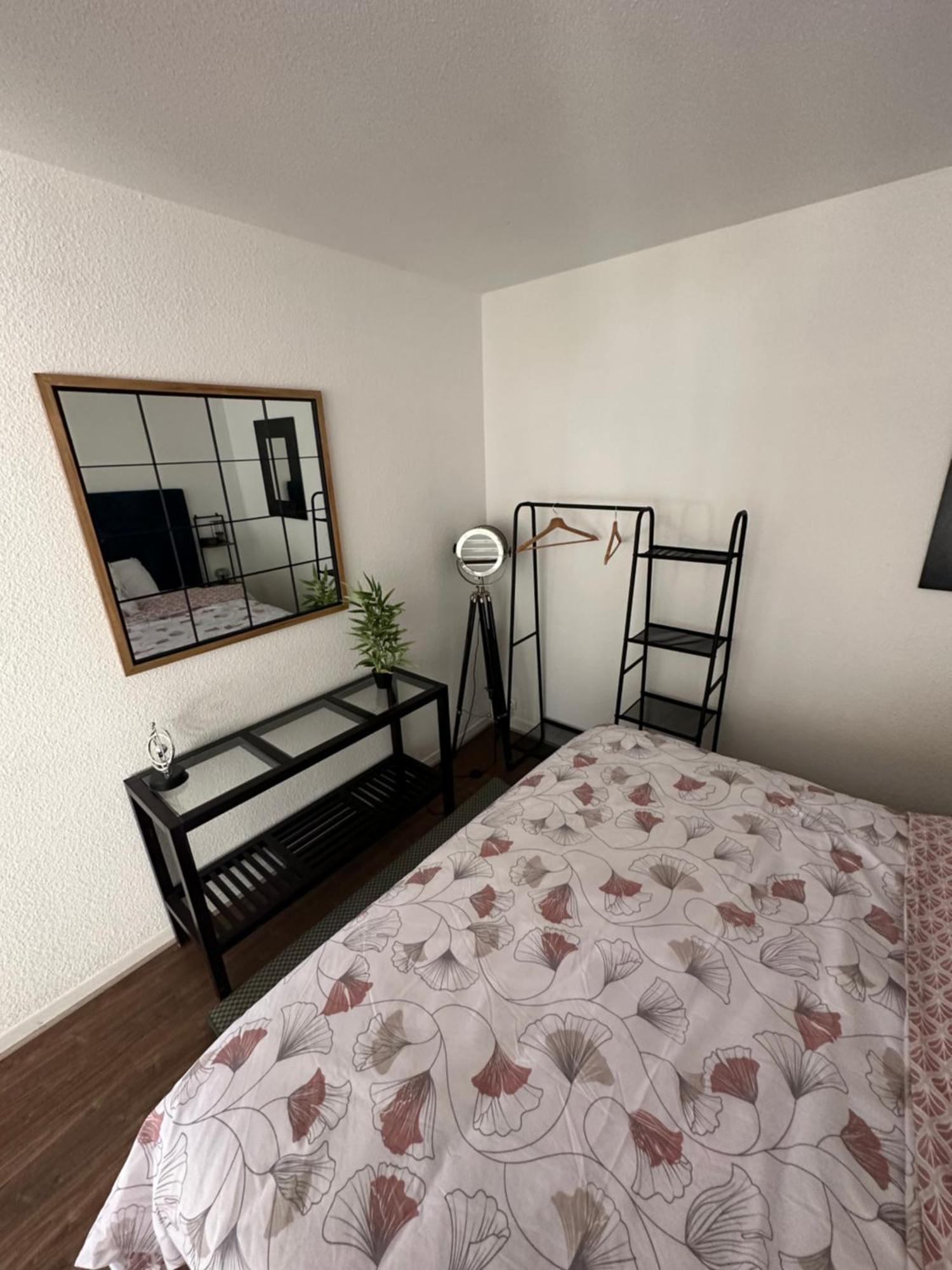 Studio Elegant A Cergy Exterior foto